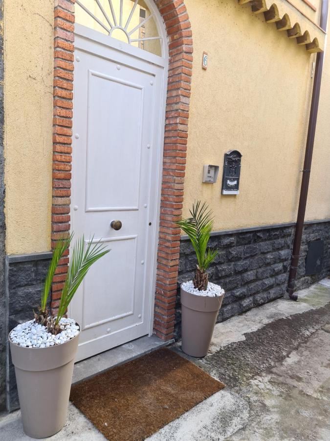 Sicitaly Bed & Breakfast Aci Castello Bagian luar foto